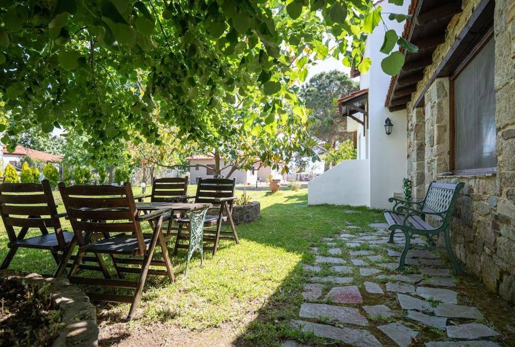 Paralia Sikias Traditionelles Appartement Athos Shadow Am Meer מראה חיצוני תמונה