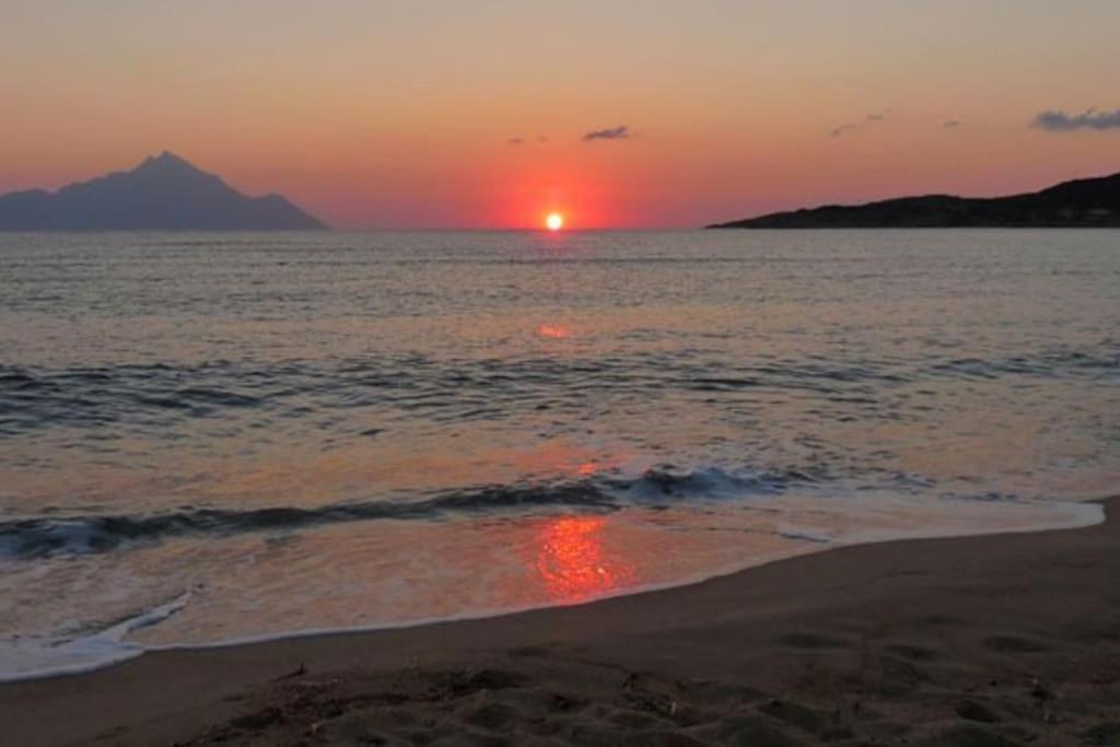 Paralia Sikias Traditionelles Appartement Athos Shadow Am Meer מראה חיצוני תמונה