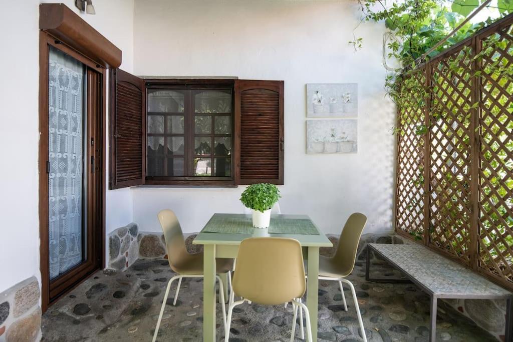 Paralia Sikias Traditionelles Appartement Athos Shadow Am Meer מראה חיצוני תמונה